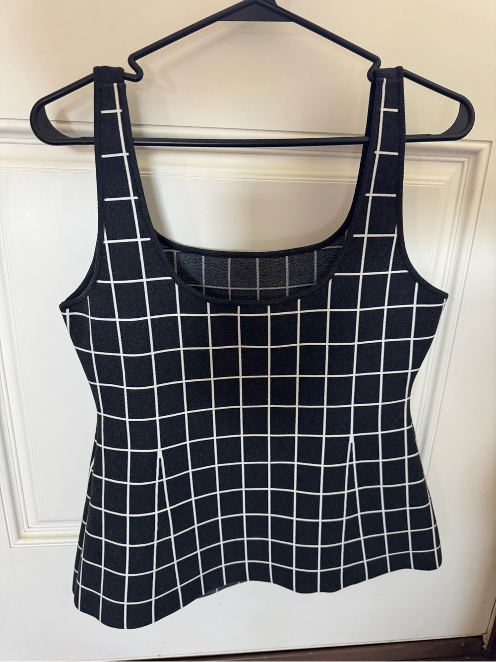 Windowpane Grid Scoop Neck Tank Top - Black/White